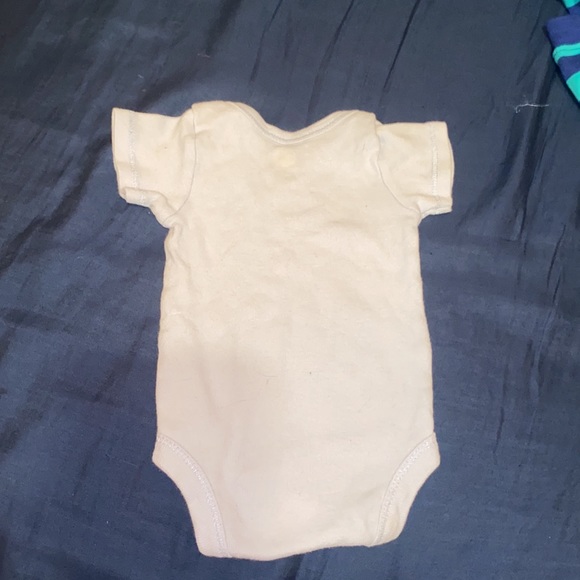 Carter’s NB jacket, and Gerber onesie - Picture 6 of 8